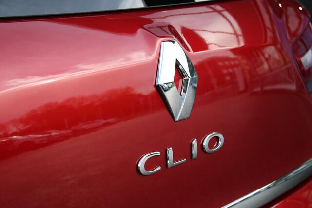 Renault CLIO 0.9 TCe Limited | NAVIGATIE | PARKEERSENSOREN | AIRCONDITIONING | CRUISE CONTROL | APPLE CARPLAY