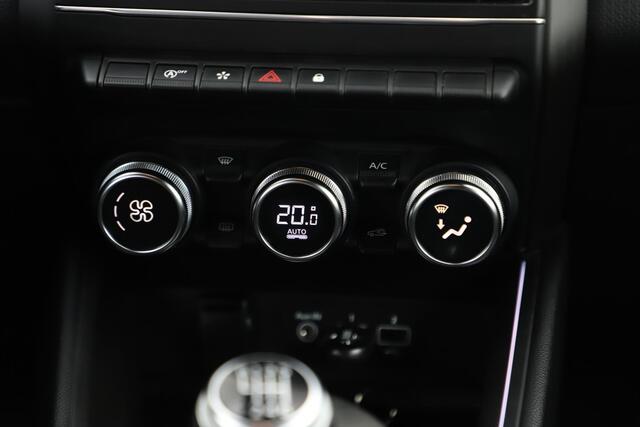 Renault CLIO 1.0 TCe Intens Half Leder 16 inch LMV LED Navigatie Achteruitrijcamera Carplay Android Climate Cruise Control Sfeerverlichting