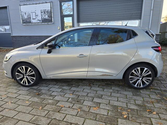 Renault CLIO 1.2 INITIALE PARIS AUTOMAAT PANO LEER 120PK BOSE