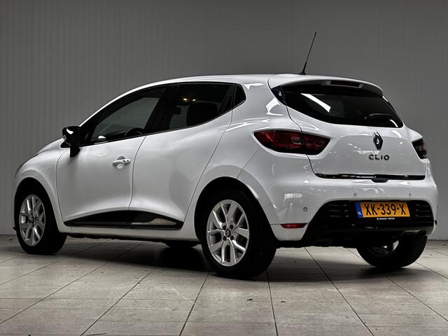 Renault CLIO 0.9 TCe Limited/ Apple + Android/ DAB+/ 16'' LMV/ Keyless/ Extra getint glas/ Navi/ Airco/ Cruise/ Elek. pakket/ Isofix/ Bluetooth/ Armsteun/ Multi. LEDER. Stuur/ Mistl./ PDC/ Chroom/ LED Dagrijverl.