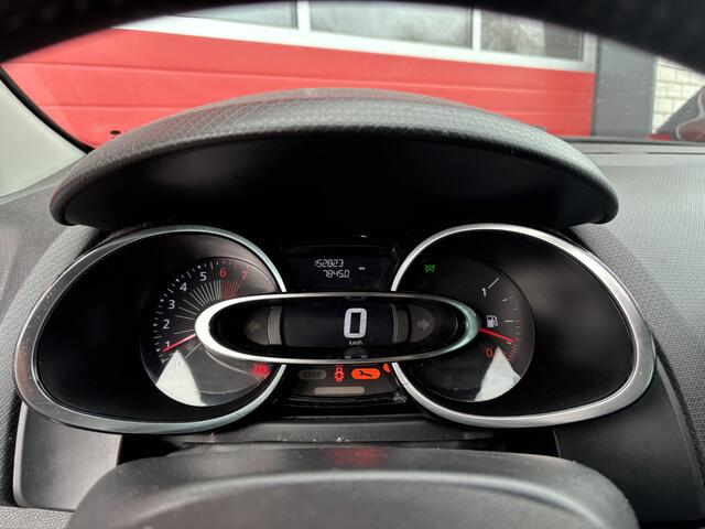Renault CLIO Estate 0.9 TCe Limited NAVI / AIRCO / PDC / BLUETOOTH / CRUISE / NL-AUTO