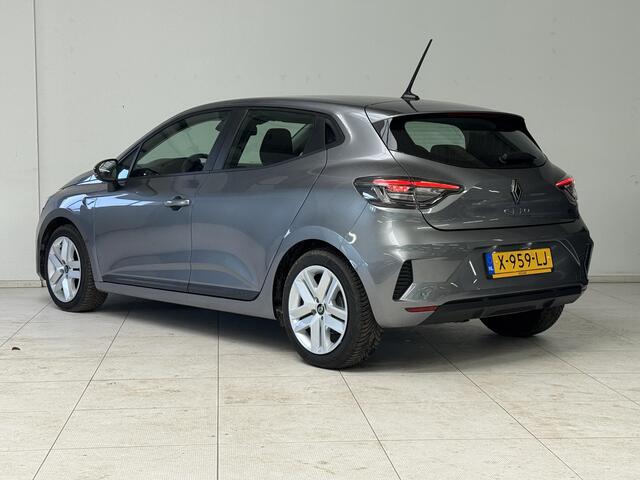 Renault CLIO 1.6 E-Tech Full Hybrid 145 evolution | All-Season banden | Navigatie | Parkeersensoren achter | Cruise control |