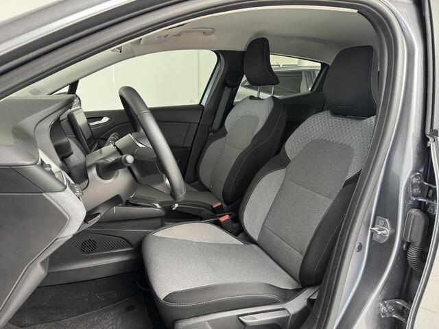 Renault CLIO 1.6 E-Tech Full Hybrid 145 evolution | All-Season banden | Navigatie | Parkeersensoren achter | Cruise control |