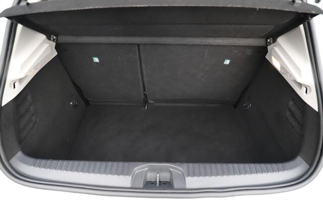 Renault CLIO 1.0 TCe 90 Evolution 6-bak 16 inch LMV Carplay Android Navigatie Camera Rijstrooksensor Airco Cruise Control