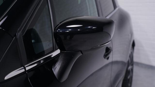 Renault CLIO Estate 0.9 TCe Intens Bose Camera Panodak Leder/alcantara PDC v+a