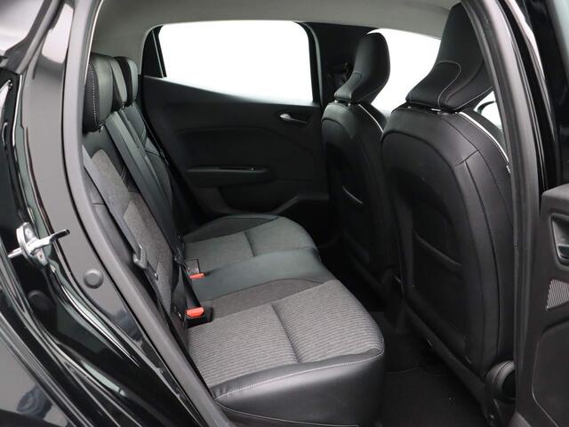 Renault CLIO TCe 130pk EDC/Autom. Intens | Apple Carplay/ Andoid auto | Navigatie | Climate Control | Automaat |