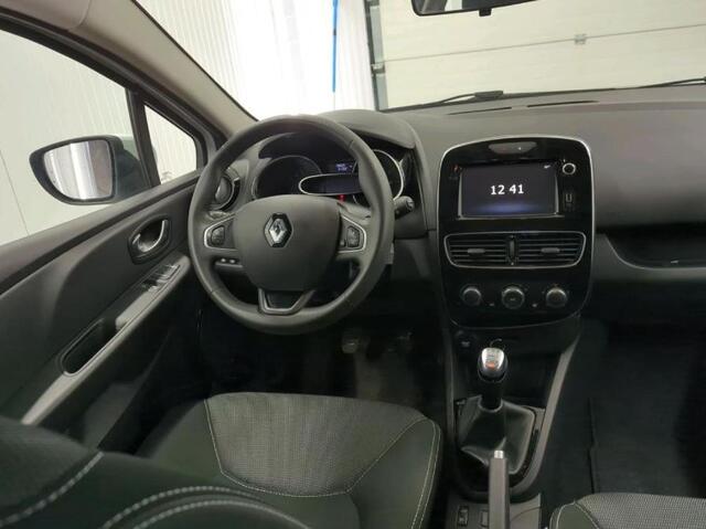 Renault CLIO Estate 0.9 TCe Zen 90PK / Trekhaak / Pdc. / Airco / Navigatie / Radio multimedia