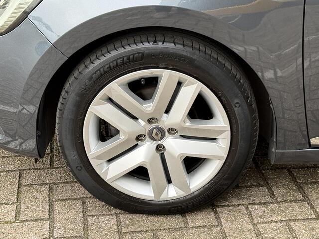 Renault CLIO 1.0 TCe Zen Comfort | Navigatie | Climate Control | Key-less | DAB | Parkeersensoren | Cruise Control | LED |