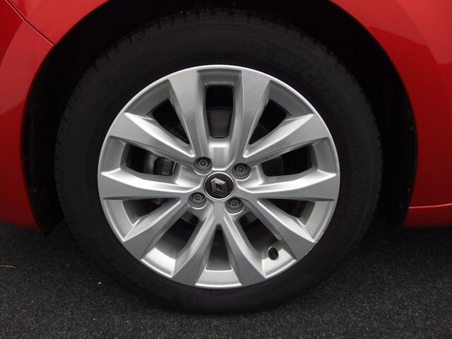 Renault CLIO 1.0 TCe Intens FULL LED / KEYLESS / CARPLAY / CAMERA / CLIMA / BLUETOOTH / CRUISE / NL-AUTO