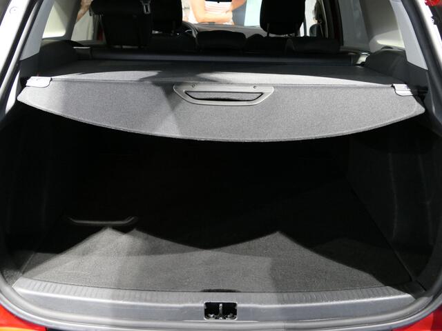 Renault CLIO Estate 0.9 TCe Limited - Occasion Lease vanaf ¤449 p/m - *Dealer onderhouden!*- Sensor achter - navi - airco