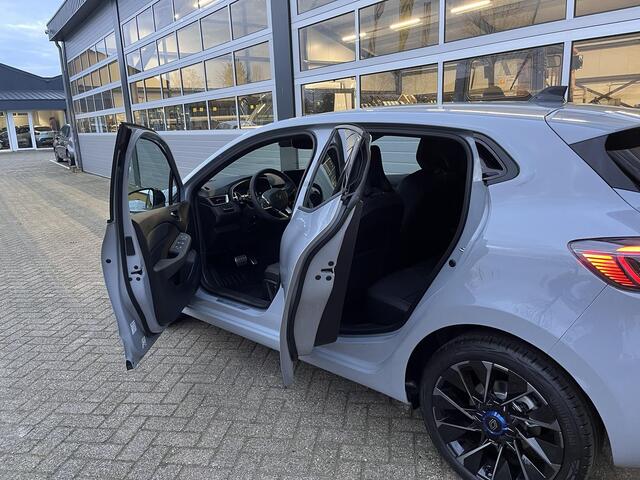 Renault CLIO 1.6 E-Tech Full Hybrid 145 esprit Alpine