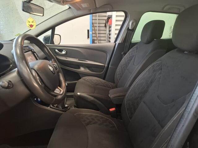 Renault CLIO 0.9 TCe Limited Navi/Led/Cruise/Airco ?