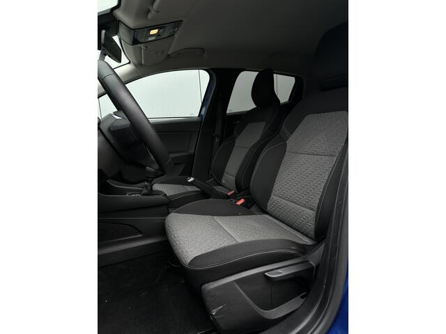 Renault CLIO 1.0 TCe LIMITED 2022 NAVI PDC AIRCO SPORTVELGEN ELEK PAKKET