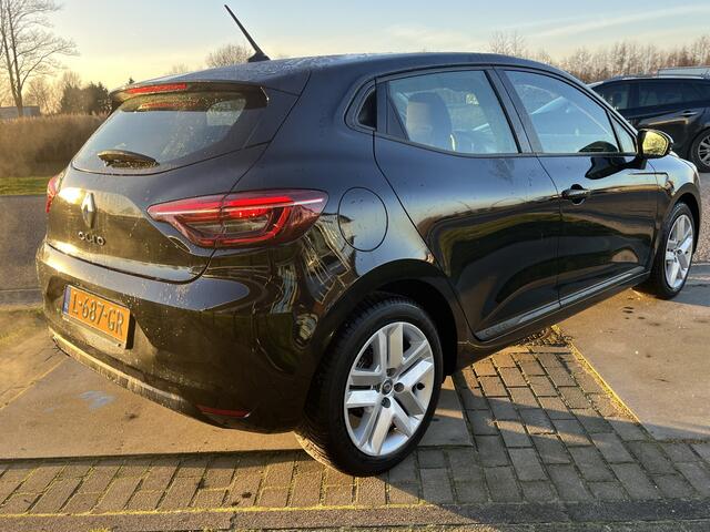 Renault CLIO 1.0 TCe / Apple Carplay - Android Auto / Airco / Navi / Parkeerksensoren. Achter/