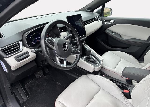 Renault CLIO 1.6 E-Tech Hybrid 140 Initiale Paris