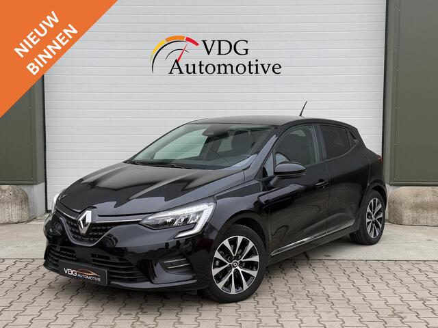 Renault CLIO 1.6 E-Tech Hybrid 140 Business Zen Airco / Camera achter / Carplay / Sensoren voor / 16" LM velgen