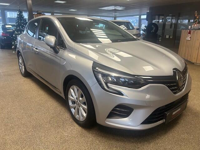 Renault CLIO 1.6 E-Tech Hybrid 140 Intens Navi, PDC, LMV, 140PK