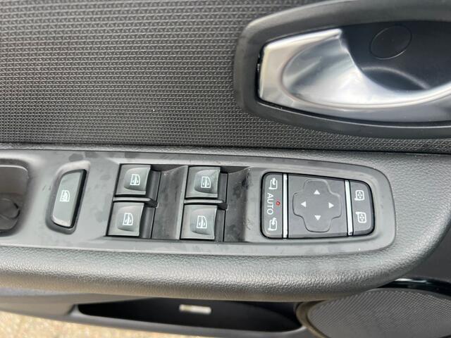 Renault CLIO 1.5dCi Automaat Bose Panorama|Camera 2017