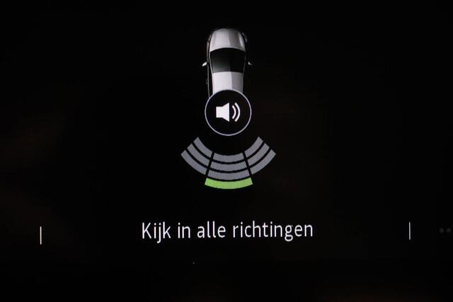 Renault CLIO 1.6 E-Tech Hybrid 140 Intens | LED | DAB | APPLE | PDC | 16"