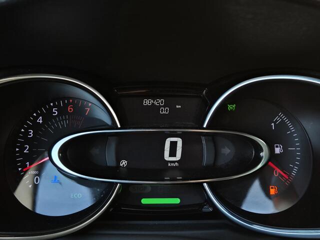 Renault CLIO 0.9 TCe Intens | Navigatie | Parkeersensoren | Stoelverwarming |