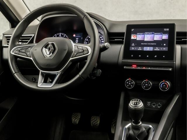 Renault CLIO 1.0 TCe Sport (APPLE CARPLAY, NAVIGATIE, GETINT GLAS, LM VELGEN, SPORTSTOELEN, CRUISE, LED KOPLAMPEN, NIEUWSTAAT)