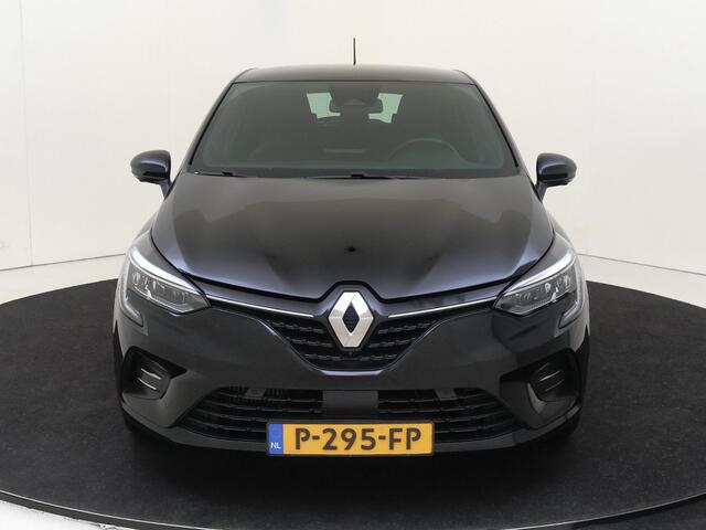 Renault CLIO 1.0 TCe Intens Trekhaak | Navigatie | Stoelverwarming | lichtmetalen velgen 17"| 360 Camera