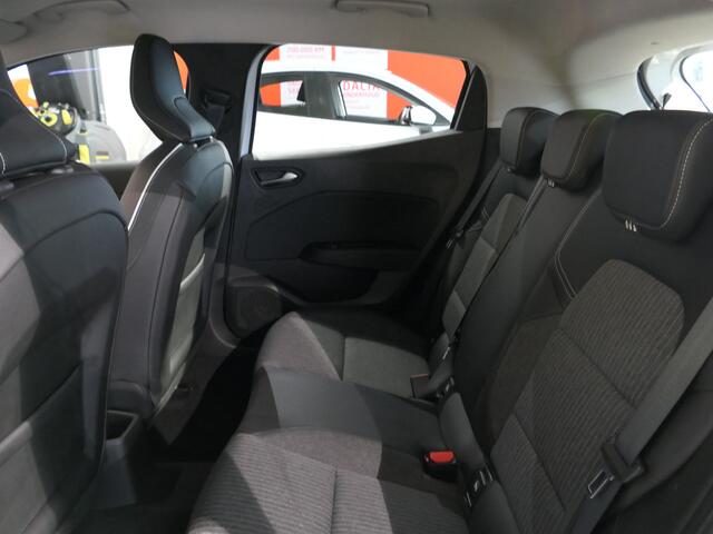 Renault CLIO 1.0 TCe Intens - Dealer onderhouden! - Navi - Sensor achter - Inklapbare spiegels - Allseasons