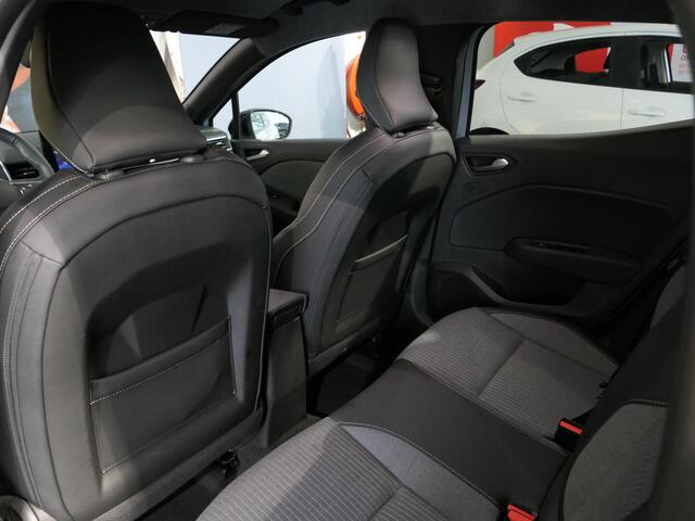 Renault CLIO 1.6 E-Tech Full Hybrid 145 techno - Allseasons - Groot scherm - Stoel en stuurverwarming