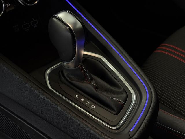 Renault CLIO 1.3 TCe 130pk R.S. Line | Groot Navi | 17" | Camera | PDC V+A | Carplay | Led |