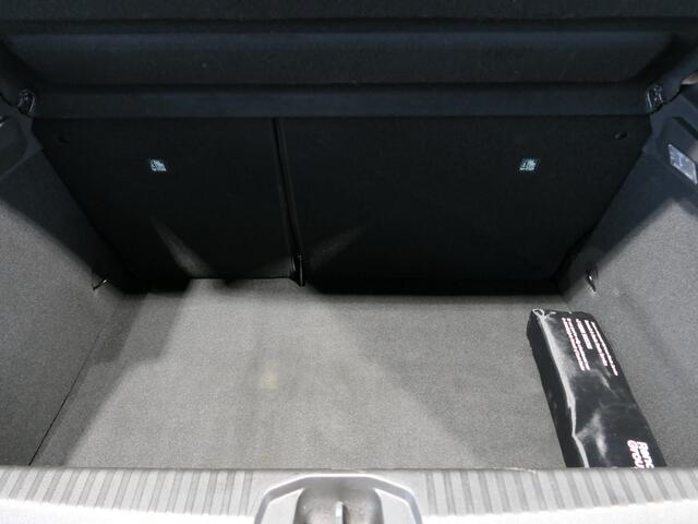 Renault CLIO 1.6 E-Tech Full Hybrid 145 techno - Draadloze telefoonlader - Groot scherm - Stoel en stuurverwarming