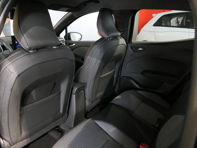 Renault CLIO 1.6 E-Tech Full Hybrid 145 techno - Draadloze telefoonlader - Groot scherm - Stoel en stuurverwarming