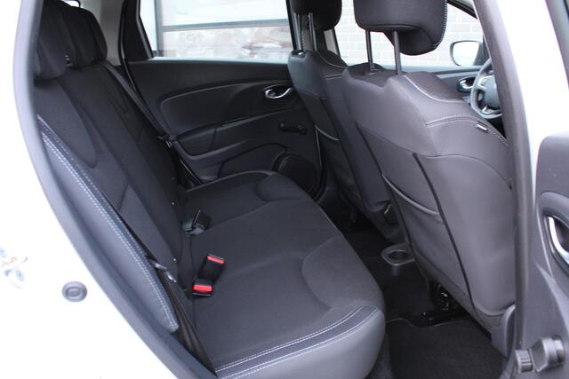 Renault CLIO Estate 1.2 TCe Zen / Navigatie / Automaat / N.A.P.