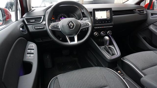 Renault CLIO 1.3 131PK TCe Automaat Intens 5Drs LED Navi Stoelverwarming A-Camera 16inch LM *NL auto* 37609km!