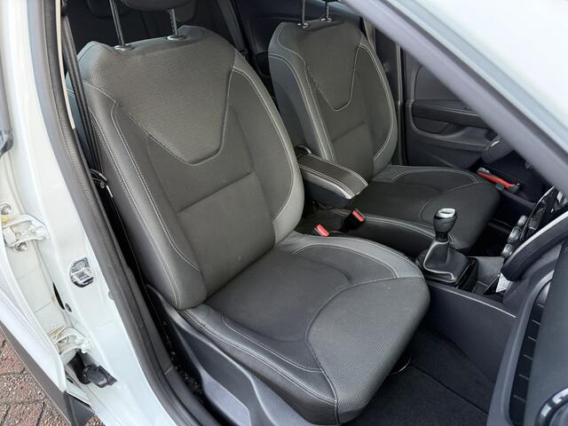 Renault CLIO 0.9 TCe Zen | parkeersensor | airco | cruise control | streaming audio | tijdelijk gratis Top Afleverpakket twv Eur 695