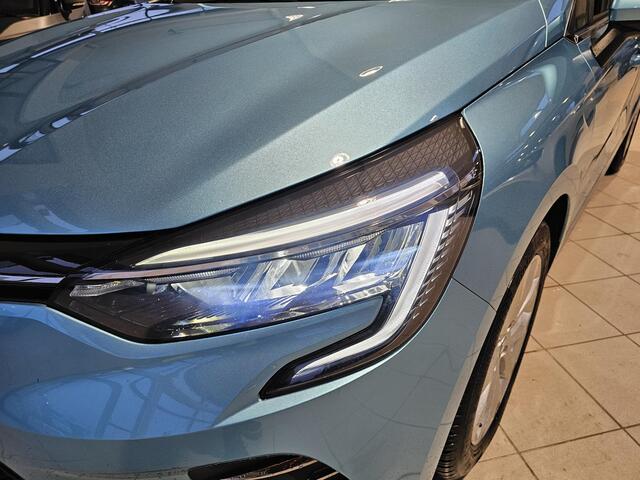 Renault CLIO 1.6 E-Tech Hybrid 140 Intens