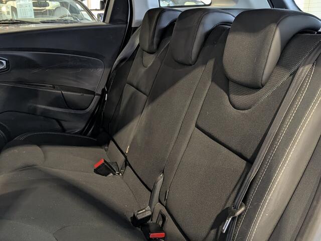 Renault CLIO Estate 0.9 TCe Zen Airco, Cruise Control, Stuurbekrachtiging