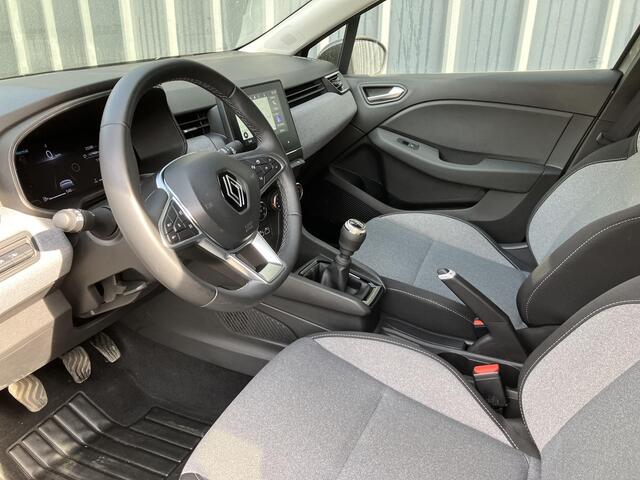 Renault CLIO 1.0 TCe 90 GPF Evolution * LM-Velgen, Parkeersensoren, Donker Glas, Stoelverwarming, Navigatie, Reservewiel, Cruise Control, Licht/Regensensor, Apple CarPlay/Android Auto