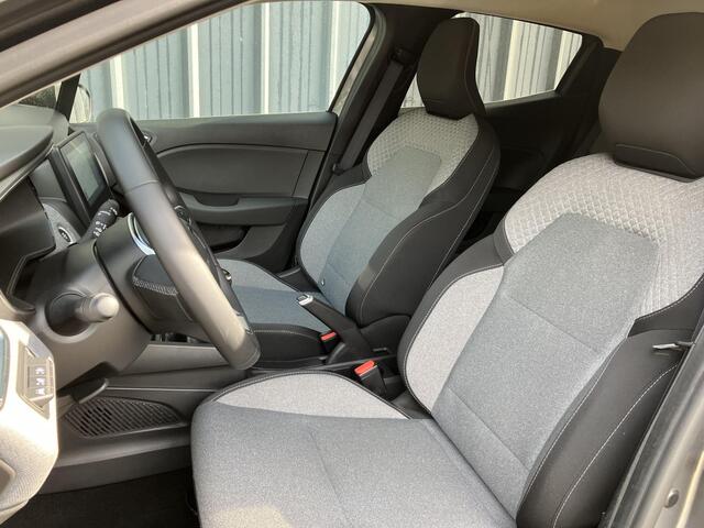 Renault CLIO 1.0 TCe 90 GPF Evolution * LM-Velgen, Parkeersensoren, Donker Glas, Stoelverwarming, Navigatie, Reservewiel, Cruise Control, Licht/Regensensor, Apple CarPlay/Android Auto