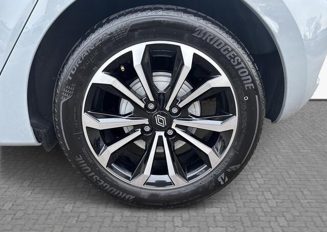 Renault CLIO 1.6 E-Tech Full Hybrid 145 techno