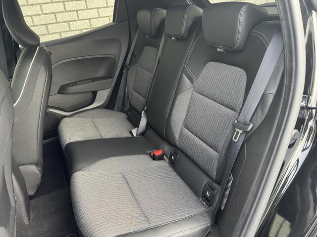 Renault CLIO 1.6 E-Tech Hybrid 145 Techno | All-season banden | Achteruitrijcamera | Parkeersensoren V+A | Apple CarPlay / Android Auto |