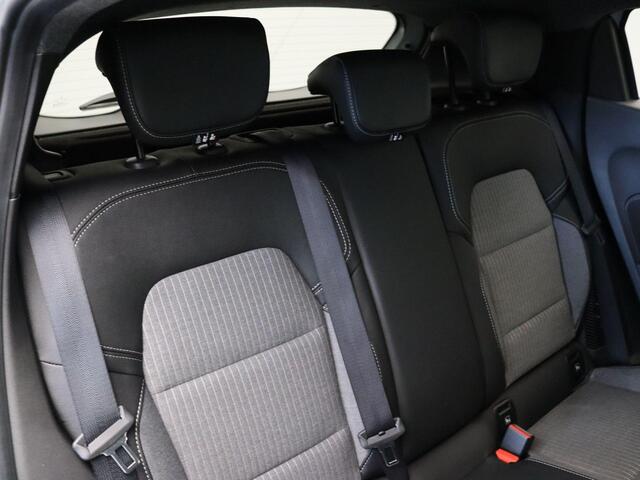 Renault CLIO E-Tech Full Hybrid 145pk techno | Stoel-stuurverwarming | Achteruitrijcamera | Navigatie | Cruise control |