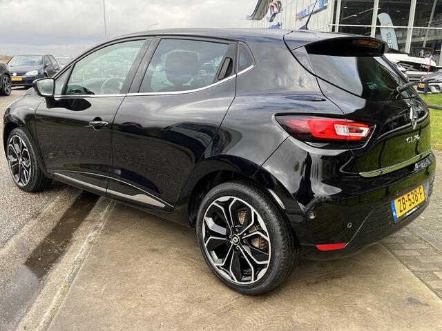Renault CLIO 0.9 TCe Bose / Camera / PDC V+A / Stoelverw. / Climate / Keyless / 17''LMV /