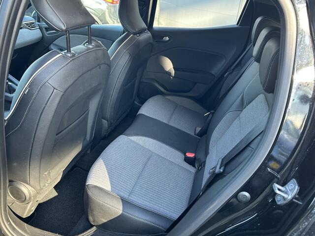 Renault CLIO 1.0 TCe 90 GPF techno | Groot Navi | Camera | Winter Pack | 17 Inch Velgen