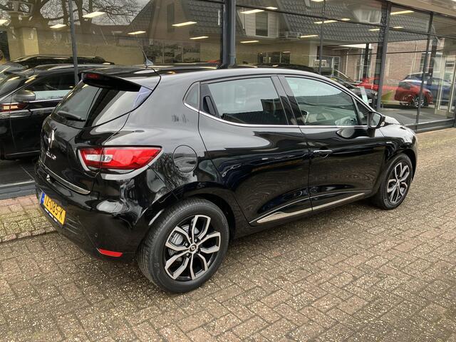 Renault CLIO TCe 90 Limited * PARKEERSENSOREN *
