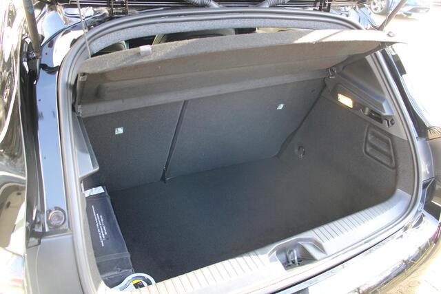 Renault CLIO 1.6 E-Tech Full Hybrid 145 techno | Stoel en stuurverwarming | Navigatie pakket | Climate control