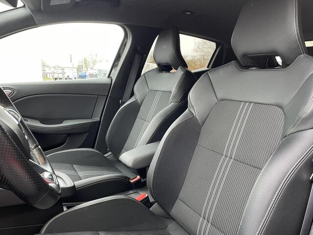 Renault CLIO 1.6 E-Tech Hybrid 145 E-Tech Engineered / ACHTERUITRIJCAMERA / PARKEERSENSOREN / CRUISE CONTROL / CLIMATE CONTROLE