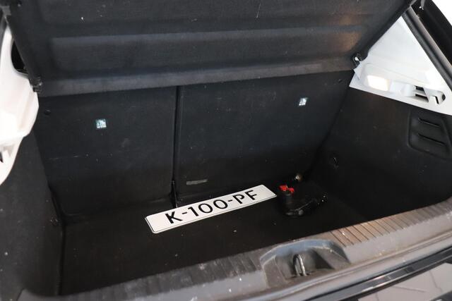 Renault CLIO 1.0 TCe Intens | Camera | LED verlichting | 17"Lichtmetaal | AppleCarplay AndroidAuto Navigatie |