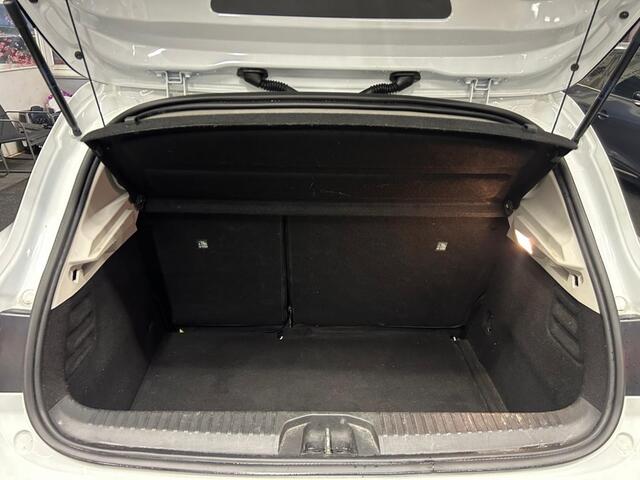 Renault CLIO 1.0 TCe Zen*Xenon*Navigatie*2021*Velgen