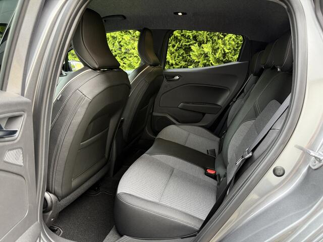 Renault CLIO 1.0 TCe Techno Pack-Winter l CAMERA l ECC l LED l NAVI l STOEL/STUUR-VERW. l 8.000km