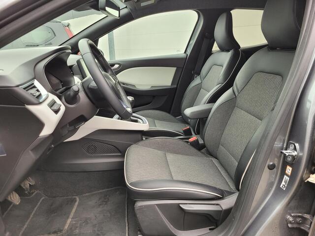 Renault CLIO 1.0 TCe 90 Techno | Half Leder | Trekhaak | Navigatie | Camera | 4-Seizoenbanden